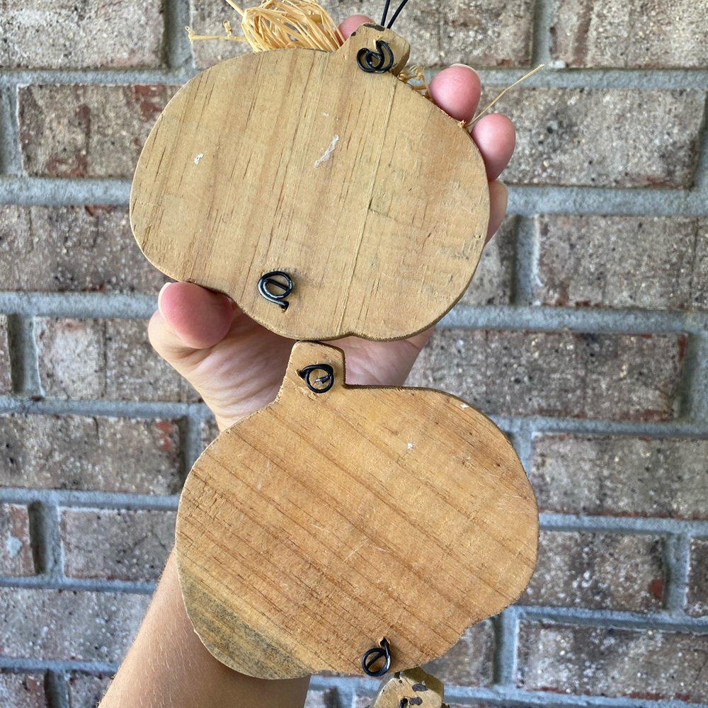Rustic Fall Pumpkin Welcome Hanging Decor - Picture 6 of 9